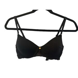 Natori Black Lace Bra Size 30C NWT